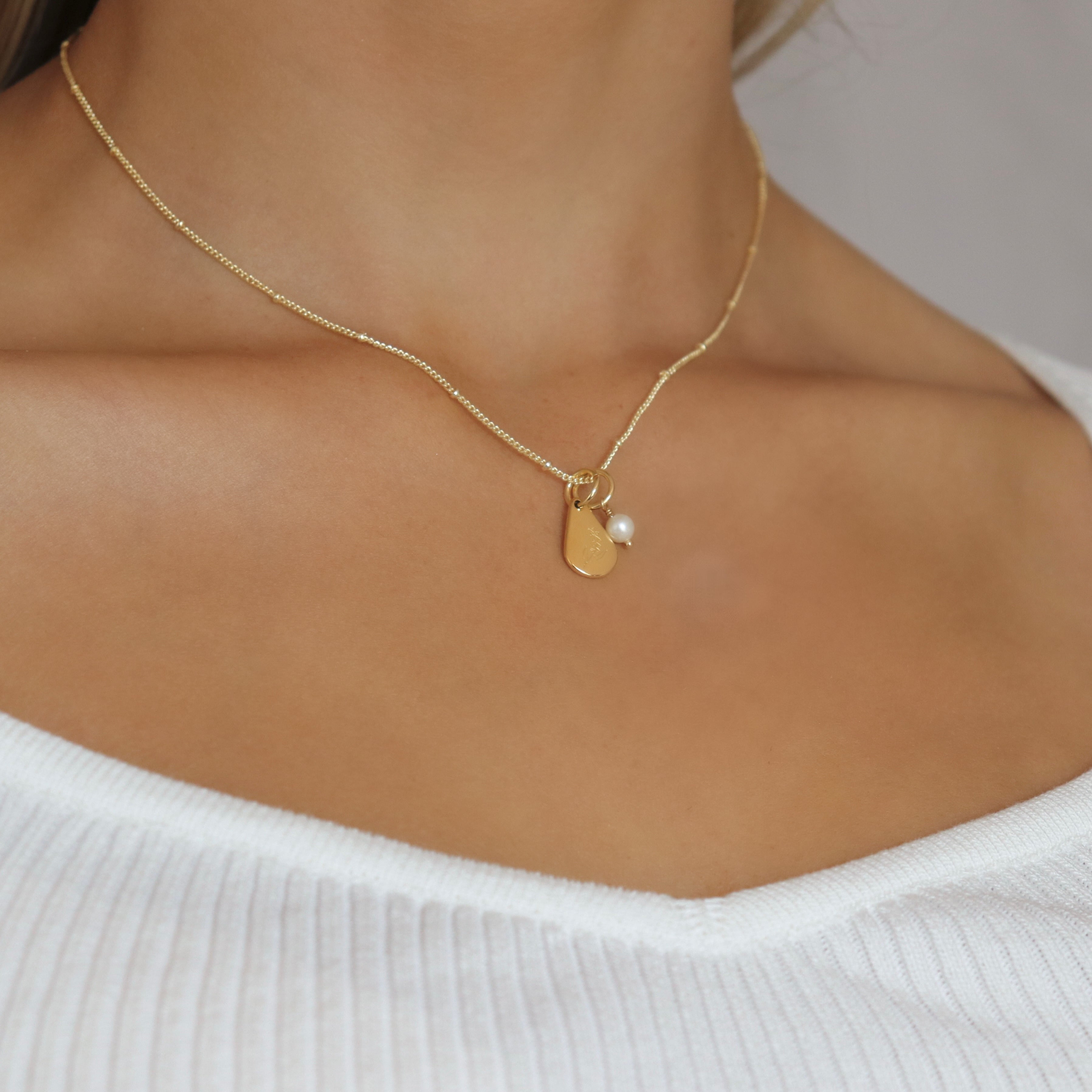 Camille Birth Flower Necklace