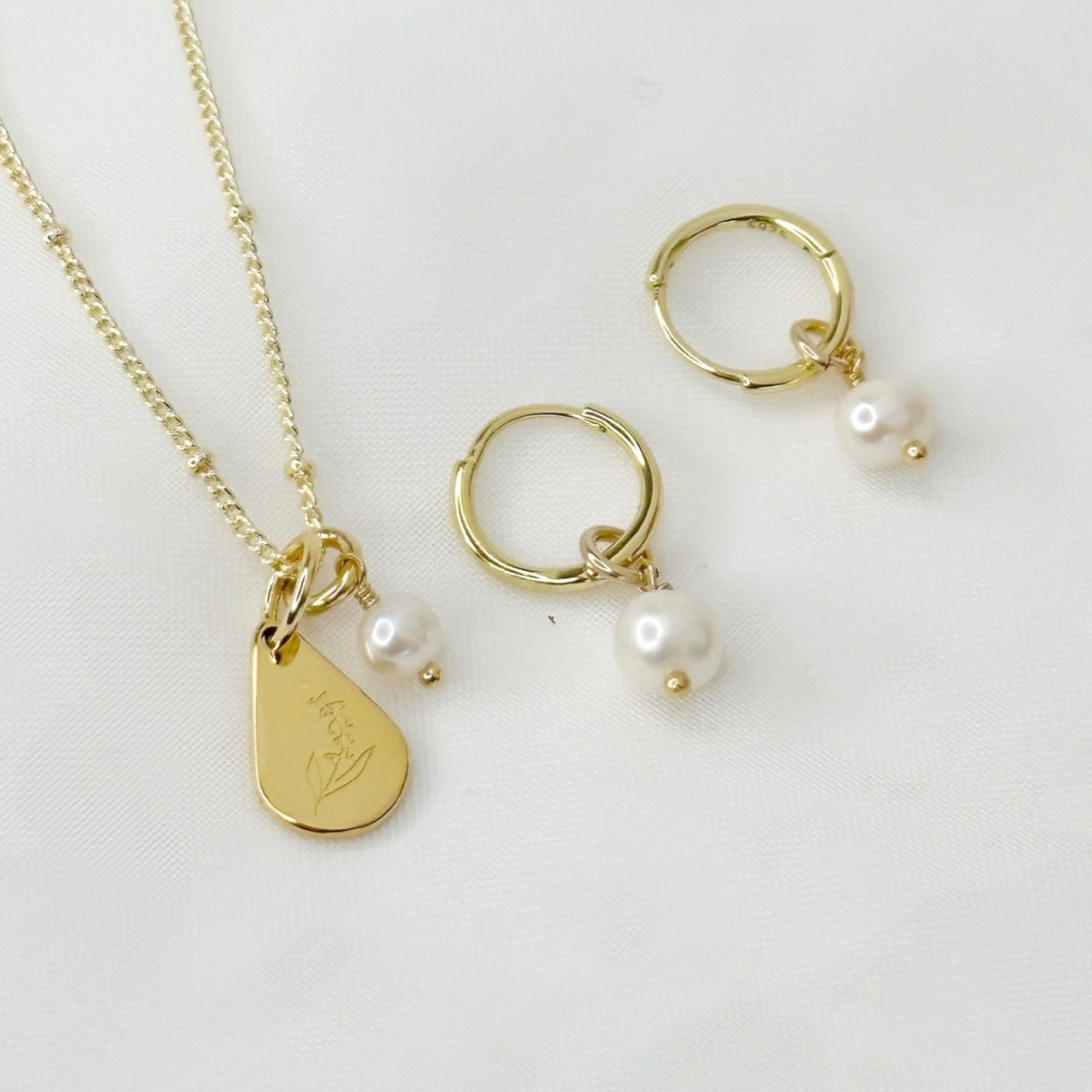 Camille Birthflower Gift Set