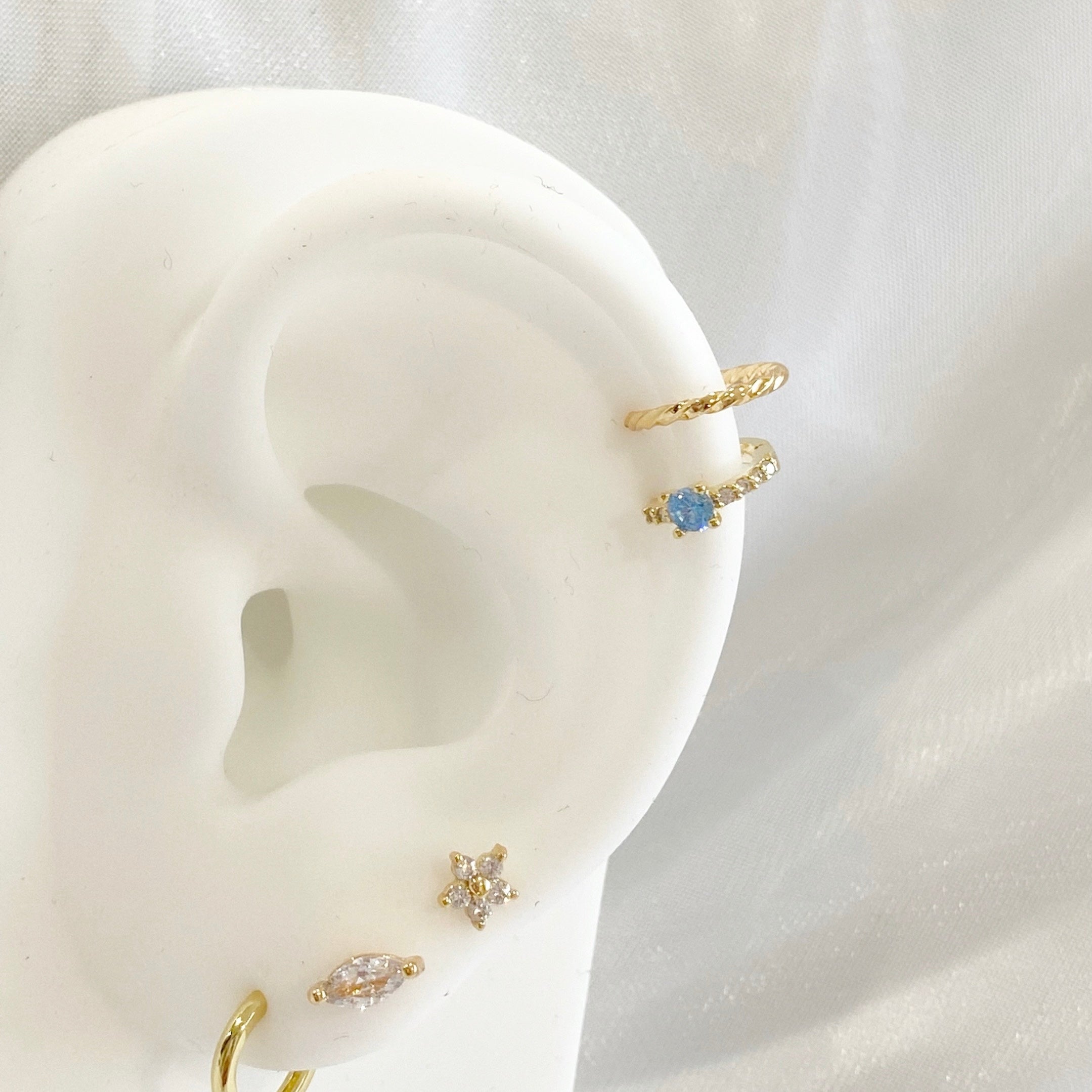Blue Lexington Cartalidge Piercing